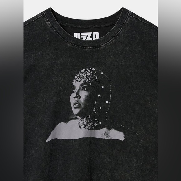 Torrid Lizzo Relaxed Fit Cotton Boxy Tee - Picture 4 of 8